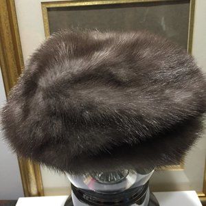 VINTAGE MINK FUR HATS SIZE S